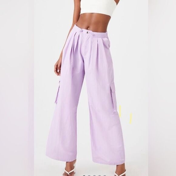 NWT Forever 21 Lavender Cargo Pants Wide Legs S - Picture 1 of 9